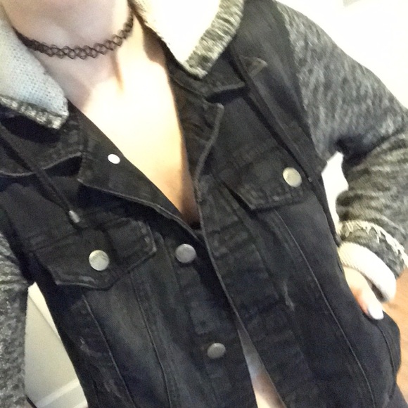 Hooded Jean Jacket - Picture 3 of 7